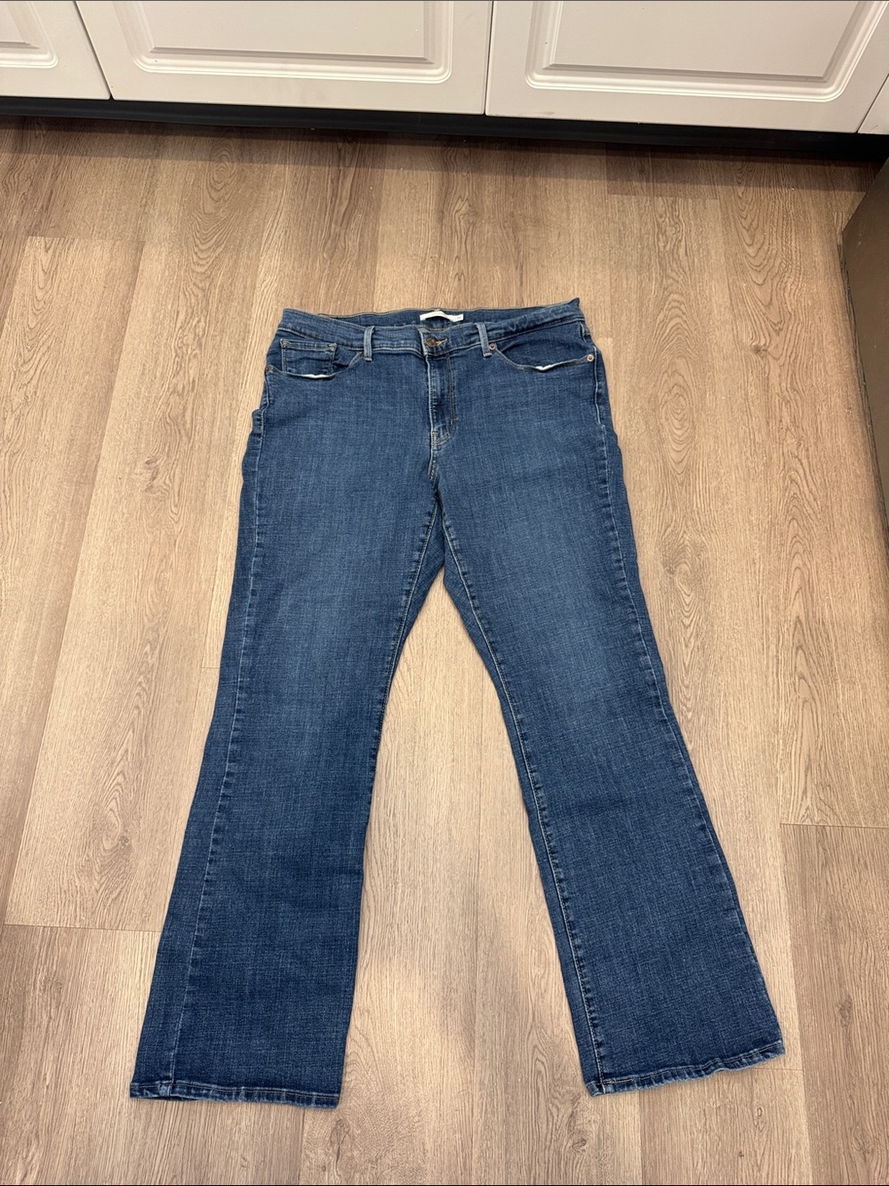 Levi's Women's Flare Jeans in Dark Blue Denim